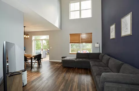 Living - 529 Horizon Dr, Bartlett, IL 60103 photo 1 of 1
