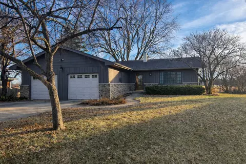 220 Georgeanna St, Yorkville, IL 60560