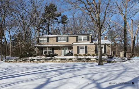 22182 W Little Pond Rd, Kildeer, IL 60047