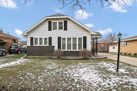 606 De Angelis Ct, Chicago Heights, IL 60411