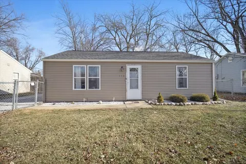 118 Florida Ave, Washington, IL 61571