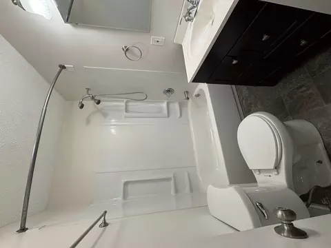 Bath - 324 S 3rd St, Marion, IL 62959 photo 1 of 1