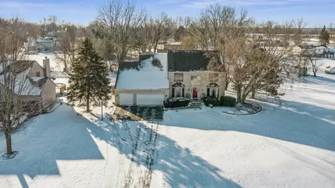 433 Running Deer Ln, Gilberts, IL 60136