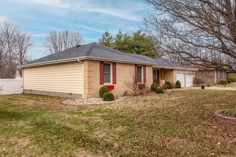 1402 Matthew Ln, Marion, IL 62959 photo 4