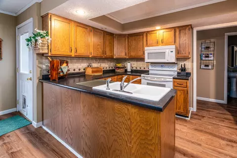 1402 Matthew Ln, Marion, IL 62959 photo 17