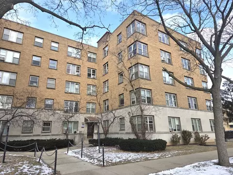 2606 W Balmoral Ave #507, Chicago, IL 60625