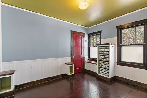 Bedroom - 491 Congdon Ave, Elgin, IL 60120 photo 3 of 3