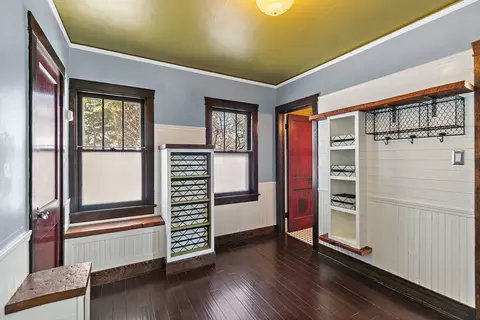 Entry Way - 491 Congdon Ave, Elgin, IL 60120 photo 2 of 2