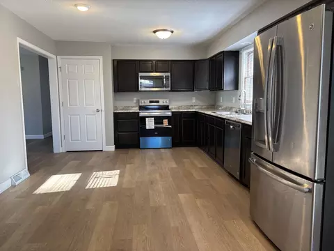 Kitchen - 920 North Dr, Rantoul, IL 61866 photo 2 of 3