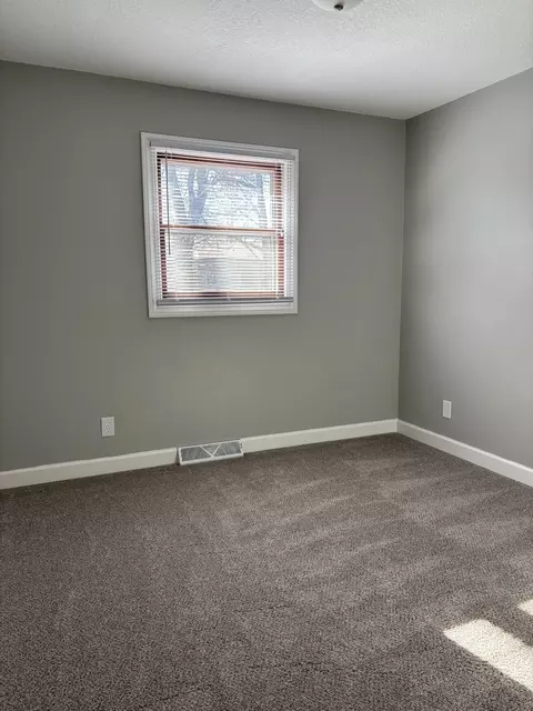 Bedroom - 920 North Dr, Rantoul, IL 61866 photo 1 of 2