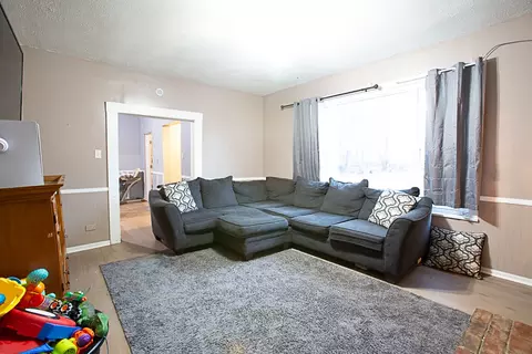 Living - 33574 Oak St, Chenoa, IL 61726 photo 3 of 3