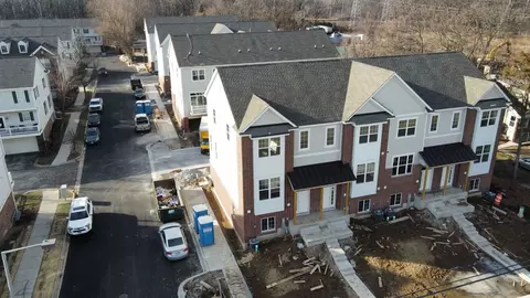 183 Eli Ct, Des Plaines, IL 60016