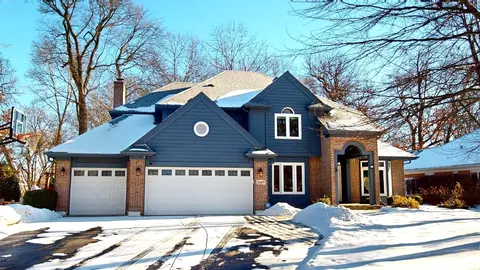 1107 Vineyard Dr, Gurnee, IL 60031