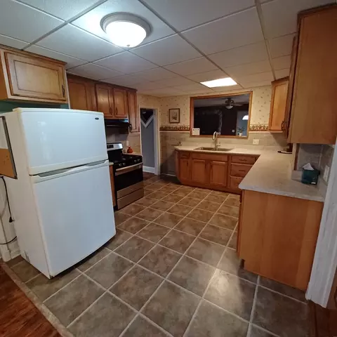 Kitchen - 701 E 9th St, Kewanee, IL 61443 photo 3 of 11