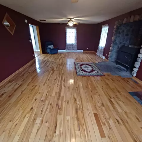 Living - 701 E 9th St, Kewanee, IL 61443 photo 7 of 9