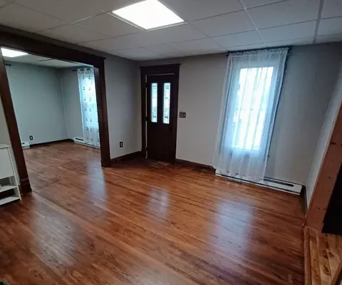 Living - 701 E 9th St, Kewanee, IL 61443 photo 2 of 9