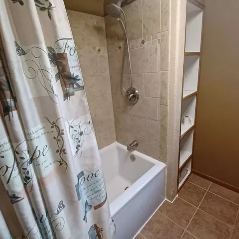 Bath - 701 E 9th St, Kewanee, IL 61443 photo 4 of 5