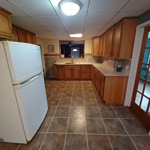 Kitchen - 701 E 9th St, Kewanee, IL 61443 photo 2 of 11
