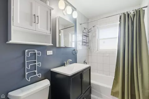 Bath - 367 Park Ave, Wheeling, IL 60090 photo 1 of 2