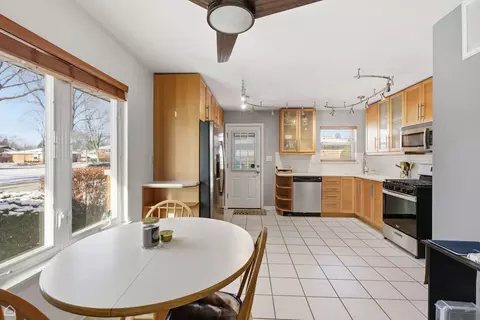 Kitchen - 367 Park Ave, Wheeling, IL 60090 photo 1 of 3