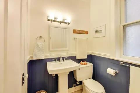 Bath - Undisclosed, Evanston, IL 60202 photo 1 of 1