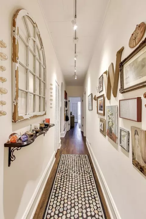 Entry Way - Undisclosed, Evanston, IL 60202 photo 1 of 1