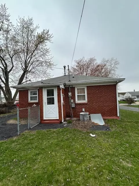 Other - 421 4th St E, Milan, IL 61264 photo 1 of 2
