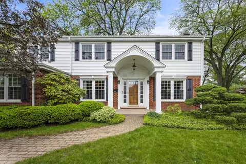 703 E Thomas St, Arlington Heights, IL 60004
