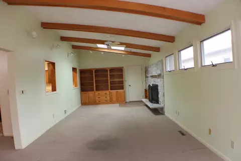 Living - 3210 15th Street A, Moline, IL 61265 photo 5 of 13