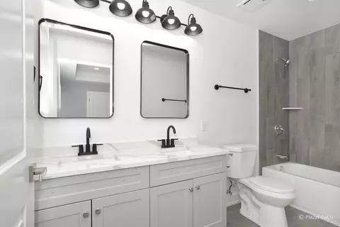 Bath - 1507 6th St, Harvard, IL 60033 photo 1 of 3