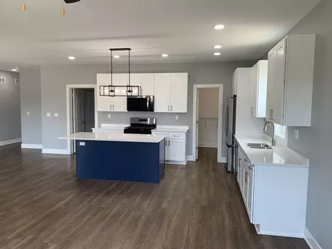 Kitchen - 1511 6th St, Harvard, IL 60033 photo 1 of 3