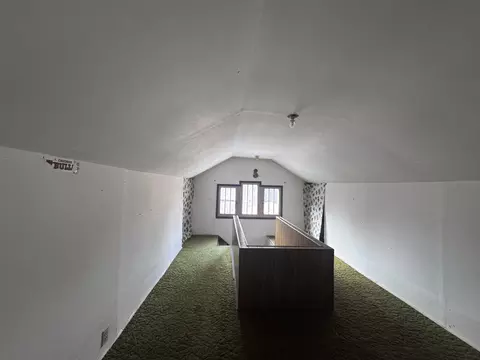 Entry Way - 165 Franklin Ave, Aurora, IL 60506 photo 1 of 2