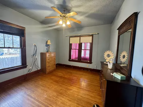 Bedroom - 165 Franklin Ave, Aurora, IL 60506 photo 1 of 2
