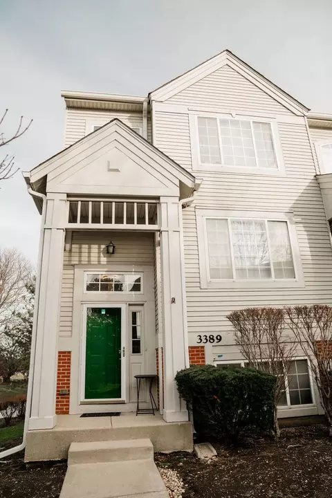 3389 Ravinia Cir, Aurora, IL 60504