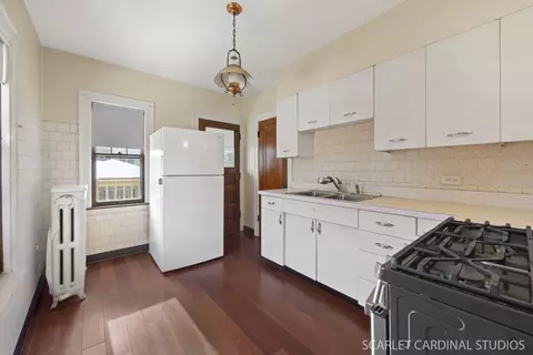 Kitchen - 6508 Sinclair Ave, Berwyn, IL 60402 photo 2 of 2