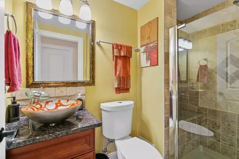 Bath - 6306 Beaver Dam Rd, Matteson, IL 60443 photo 2 of 2