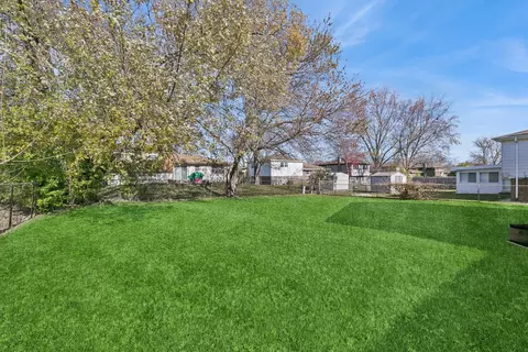 Exterior - 6306 Beaver Dam Rd, Matteson, IL 60443 photo 3 of 4
