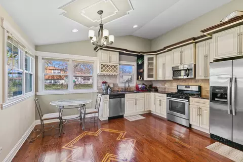 Kitchen - 6306 Beaver Dam Rd, Matteson, IL 60443 photo 1 of 2