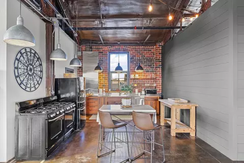 Kitchen - 209 E Washington St #5, Bloomington, IL 61701 photo 1 of 8