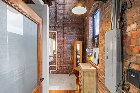 Entry Way - 209 E Washington St #5, Bloomington, IL 61701 photo 5 of 6