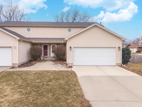 Exterior - 1321 Beacon Hill Ct, Normal, IL 61761 photo 9 of 9