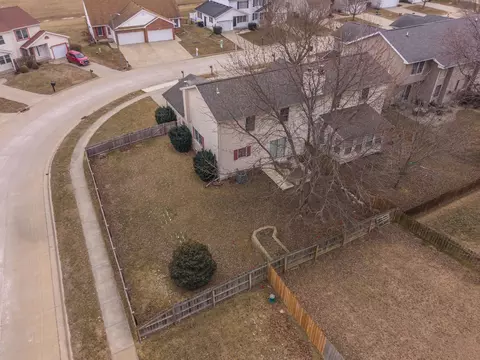 View/Area - 1321 Beacon Hill Ct, Normal, IL 61761 photo 5 of 5