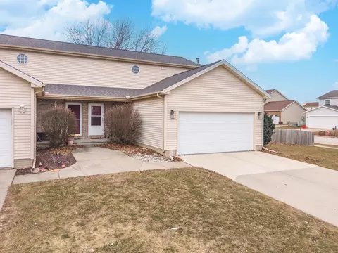Exterior - 1321 Beacon Hill Ct, Normal, IL 61761 photo 8 of 9