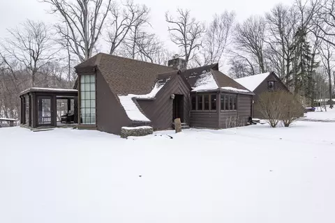 2205 13th St, Winthrop Harbor, IL 60096
