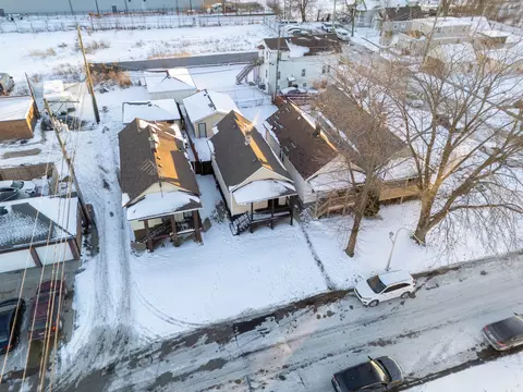 View/Area - 2623 E 109th St, Chicago, IL 60617 photo 3 of 6