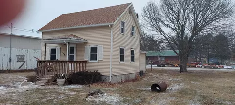 506 State St, New Windsor, IL 61465