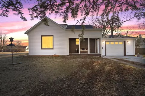 509 E Ash St, Fairbury, IL 61739