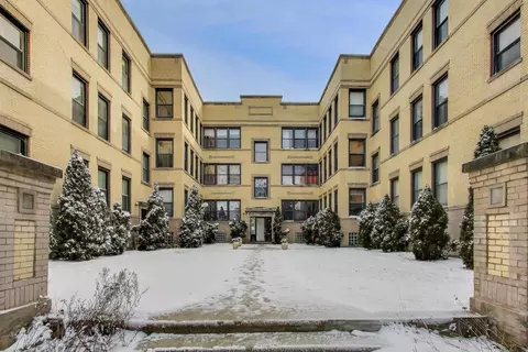 4823 N Kimball Ave #3, Chicago, IL 60625