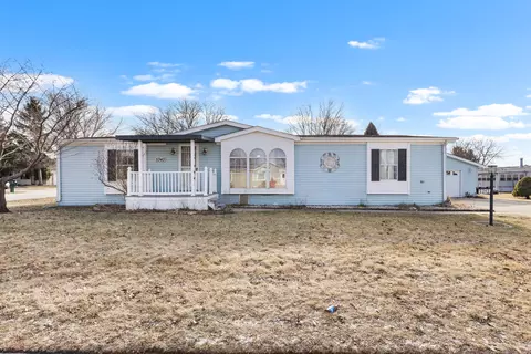 5343 Mahogany Ln, Roscoe, IL 61073