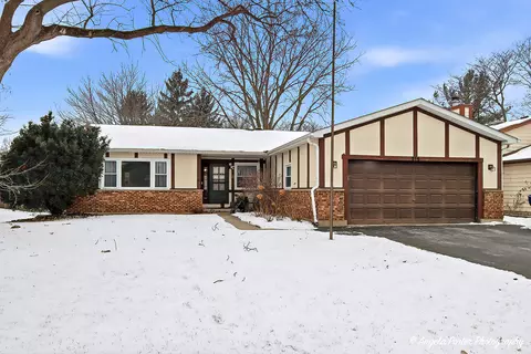 216 Waterbury Cir, Lake Villa, IL 60046